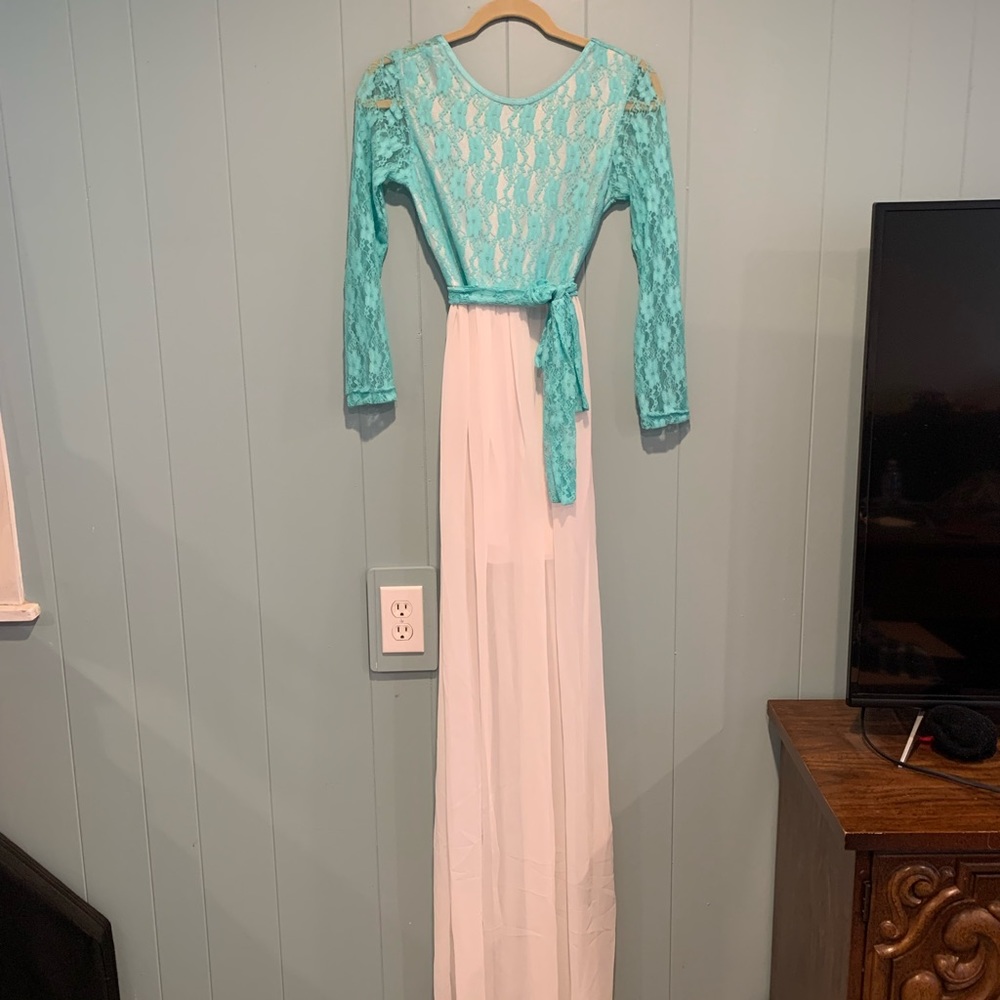 SHEIN Backless Lace Dress